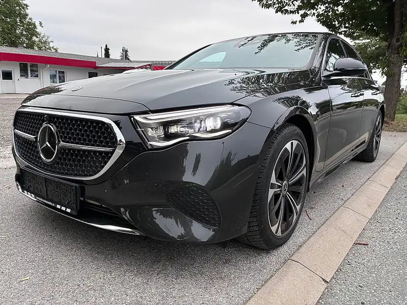 MERCEDES-BENZ Clasa E
