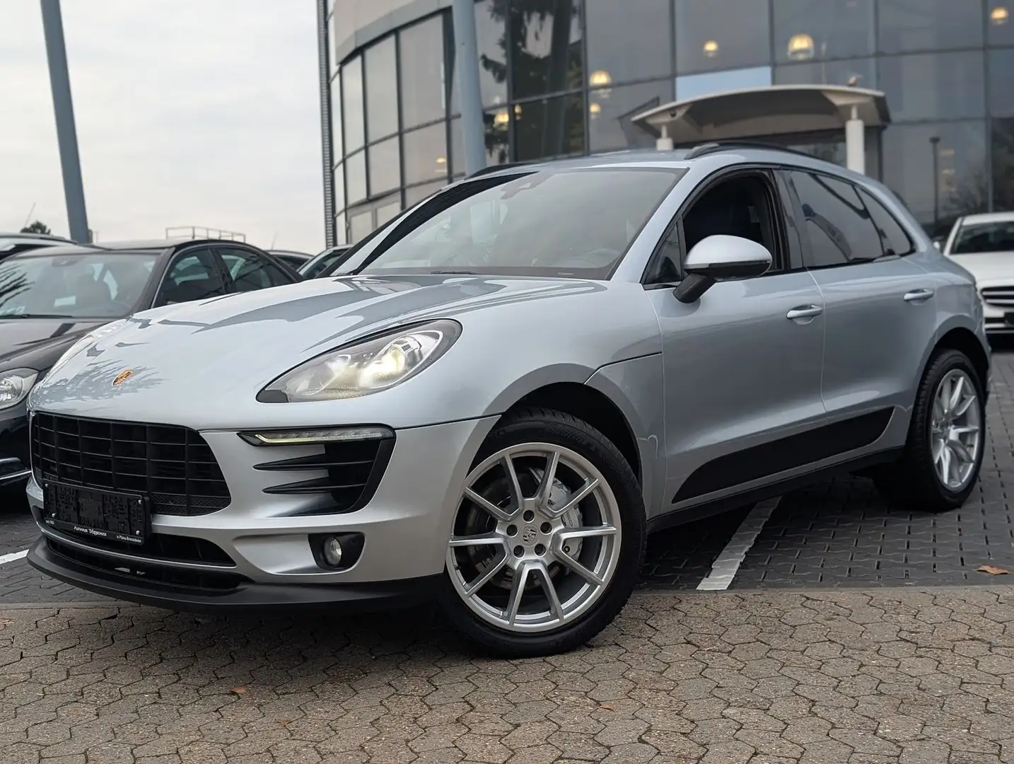 Porsche Macan S *XENON*NAVI*SHZ*4x4*PDK*20"*LEDER* Gri - 2