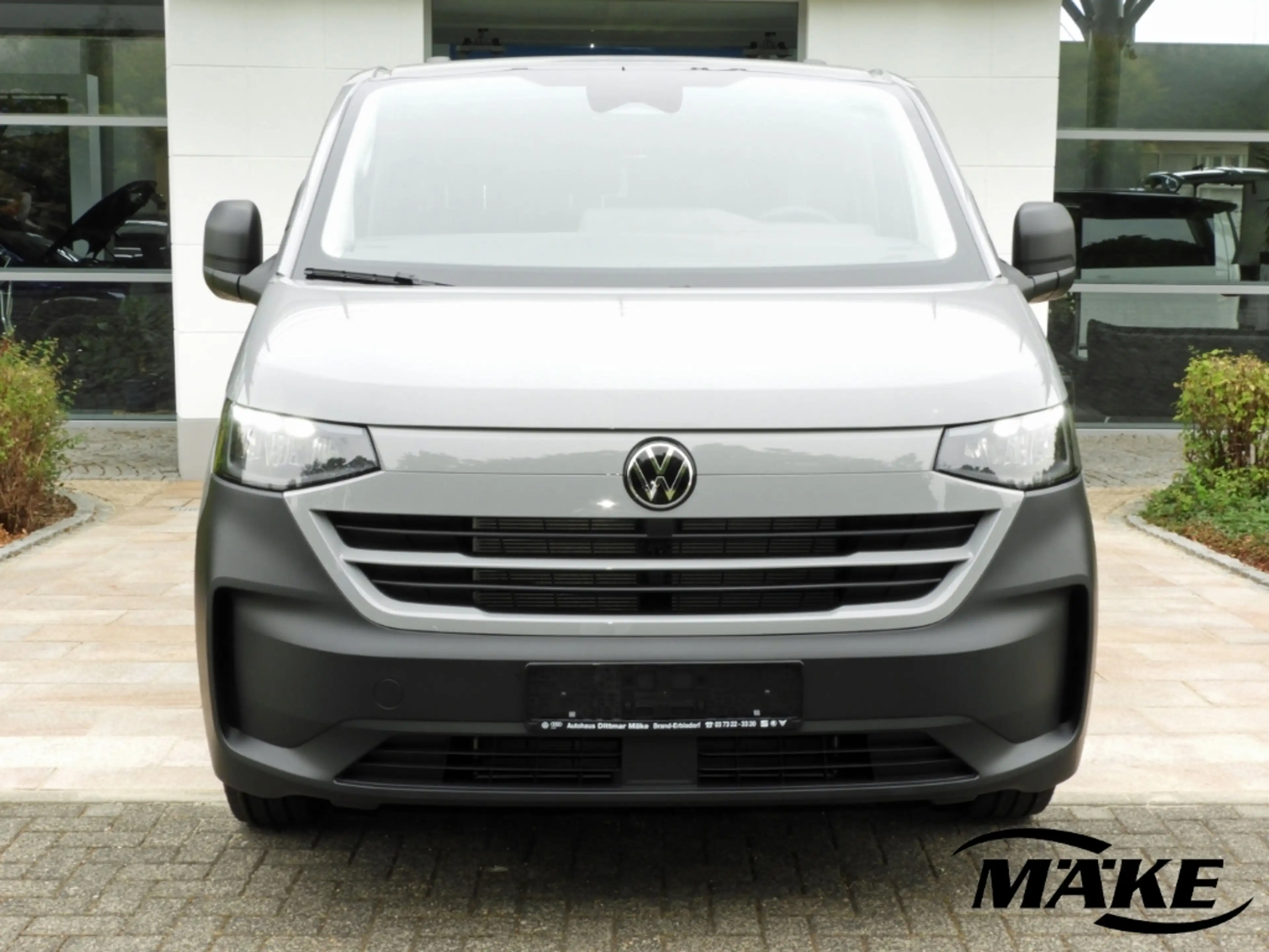 Volkswagen T7 Kombi 2.0 TDI LR V-AHV GRA LED PDC SITZHZG 9-Si. — photo 3