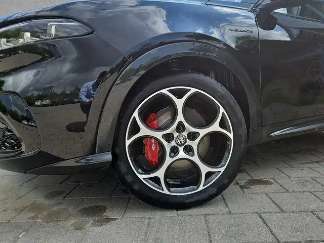 Alfa Romeo Tonale view 8