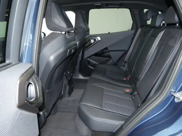 BMW X3 view 7