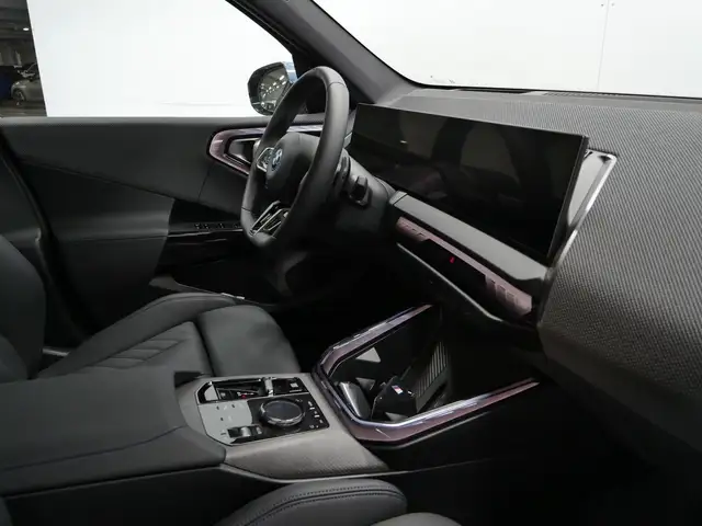 BMW X3 view 4