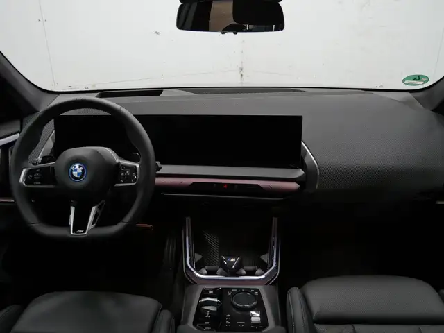 BMW X3 view 6