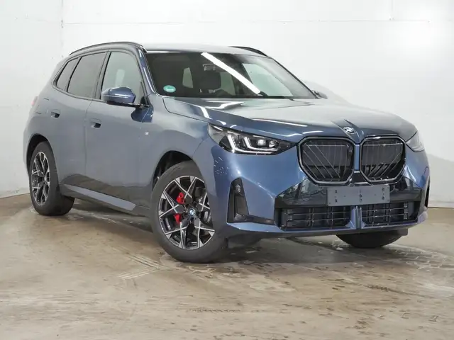 BMW X3 view 2