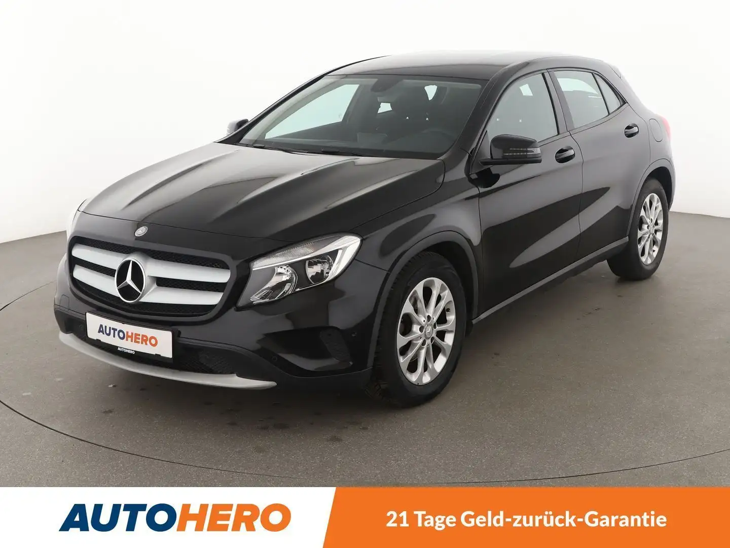 Mercedes-Benz GLA 200 GLA 200 Aut.*NAVI*TEMPO*CAM*PDC* Schwarz - 1