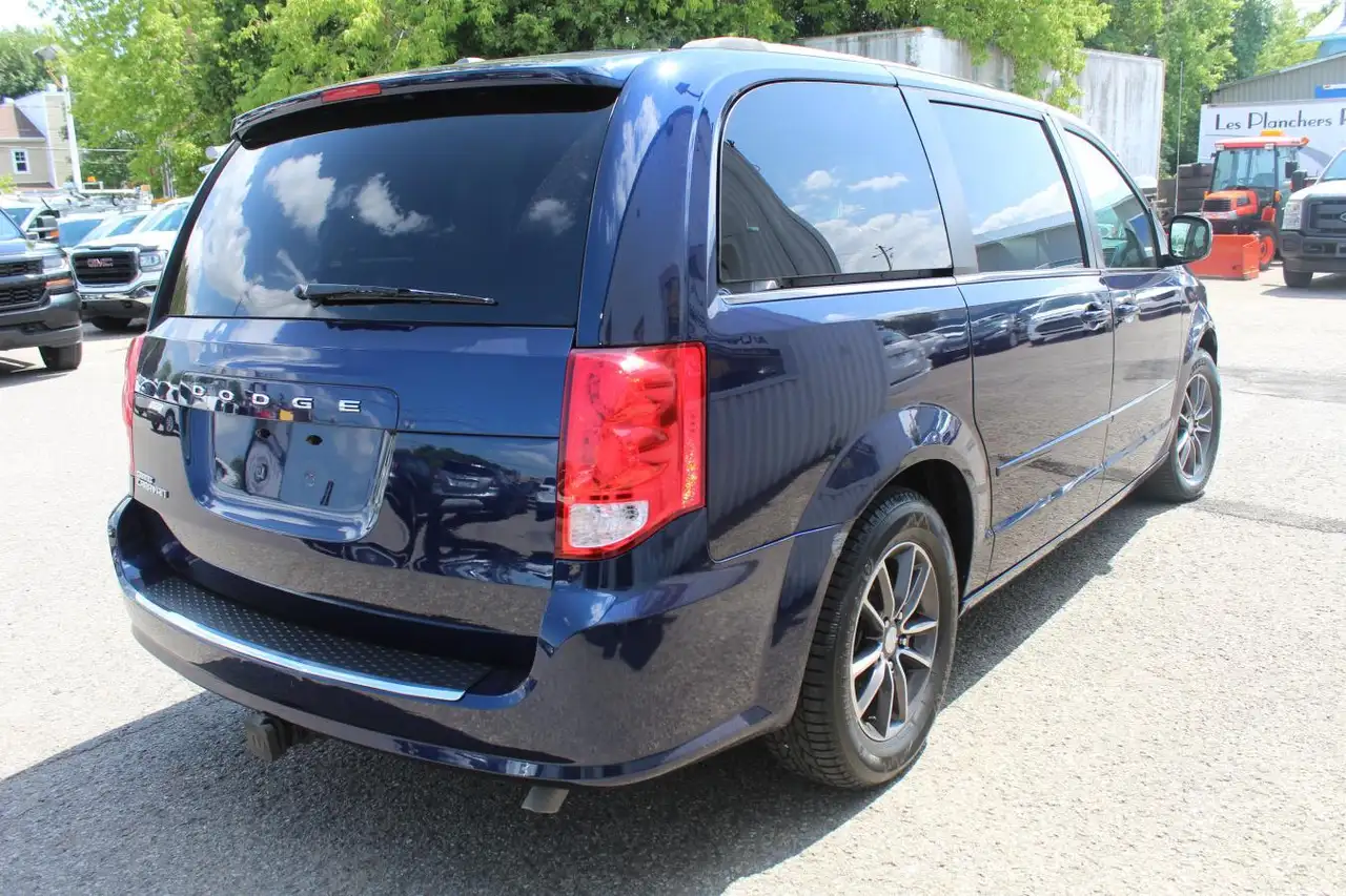 Dodge Grand Caravan fotografie Dodge Grand Caravan