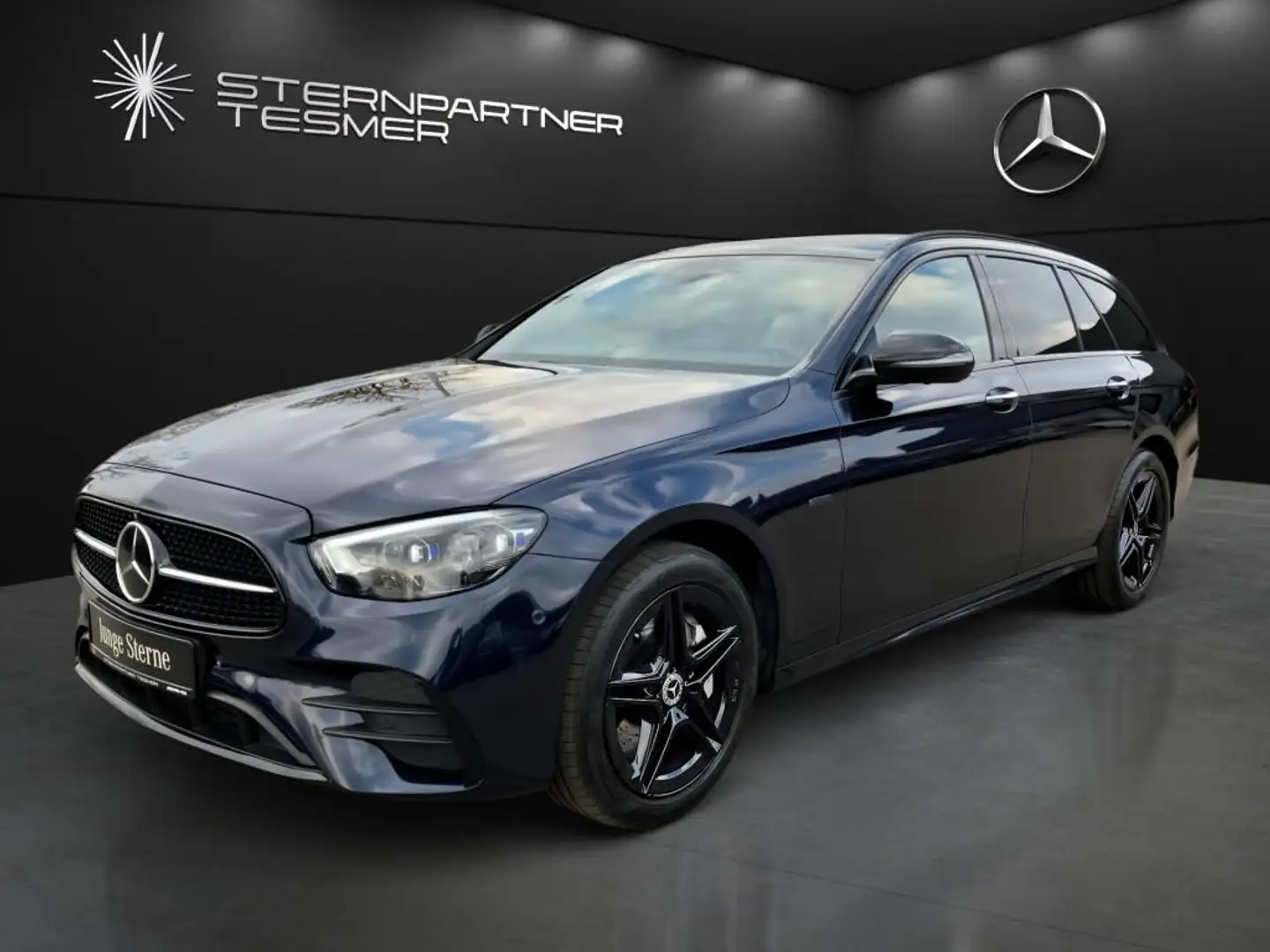 Mercedes-Benz E 300 de 4M T AMG HUD Panor. Distr. 360° Burmes. Blau - 2