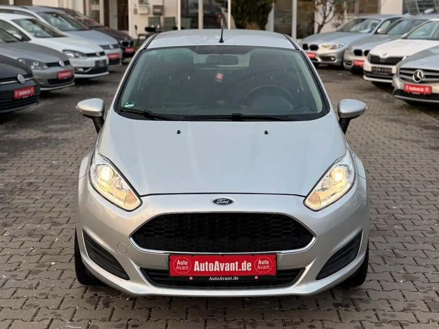 Ford Fiesta 1.5 Trend *KLIMA*WENIG KM*MFL*AUX*S-HEFT* Grau - 2