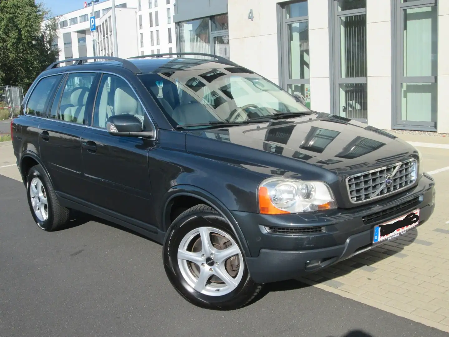 Volvo XC90 XC90 D5 Momentum, Automatik Erste Hand. Grau - 2
