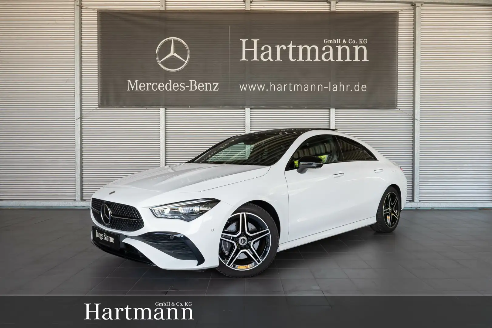 Mercedes-Benz CLA 200 CLA 200 Coupé AMG Panorama HUD Fahrassistenz Key Weiß - 1