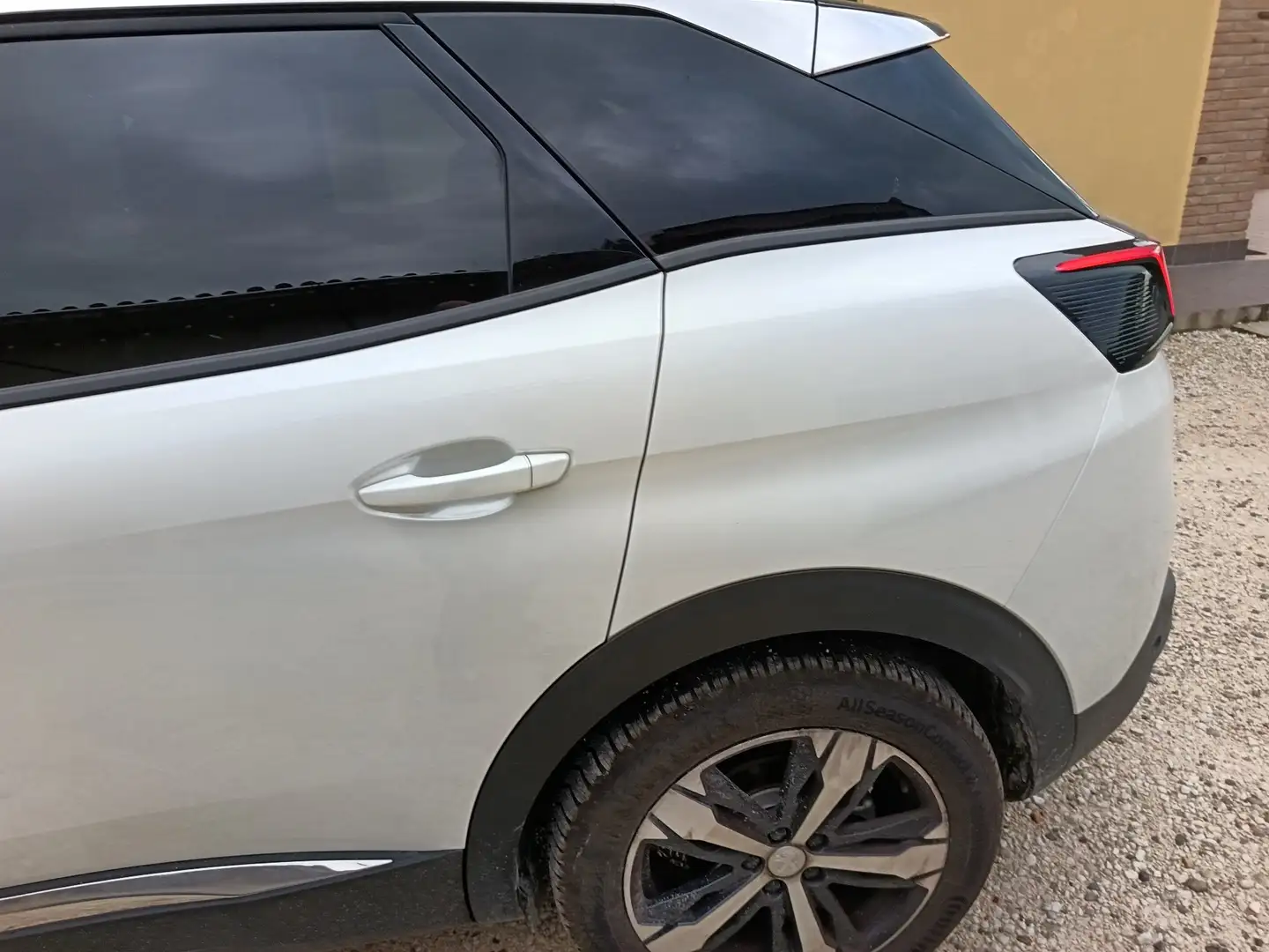 Peugeot 3008 1.2 puretech t Allure s&s 130cv - 1