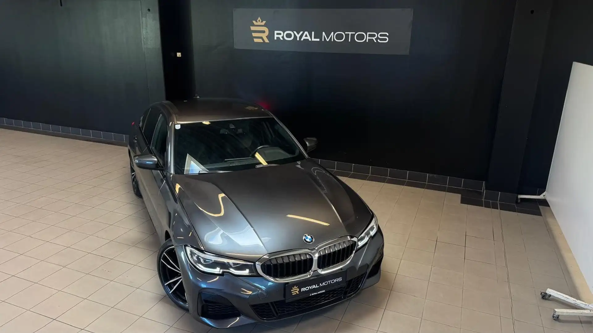 BMW 320 - 340i Optik Grau - 2