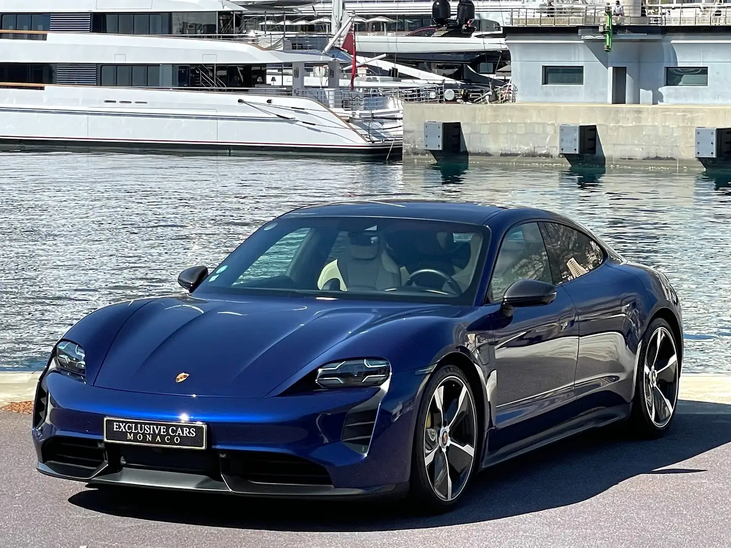 Porsche Taycan 761 ch Turbo S Bleu - 1