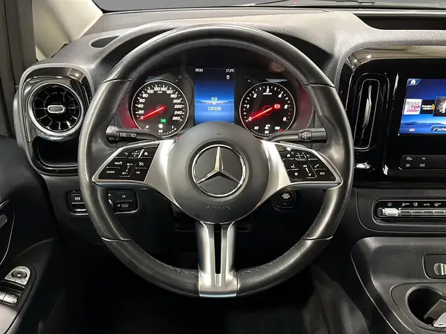 Mercedes-Benz Vito view 14