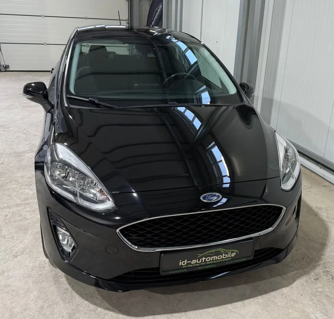 Ford Fiesta Cool & Connect, SHZ, PDC, Spurhalteassist Schwarz - 2