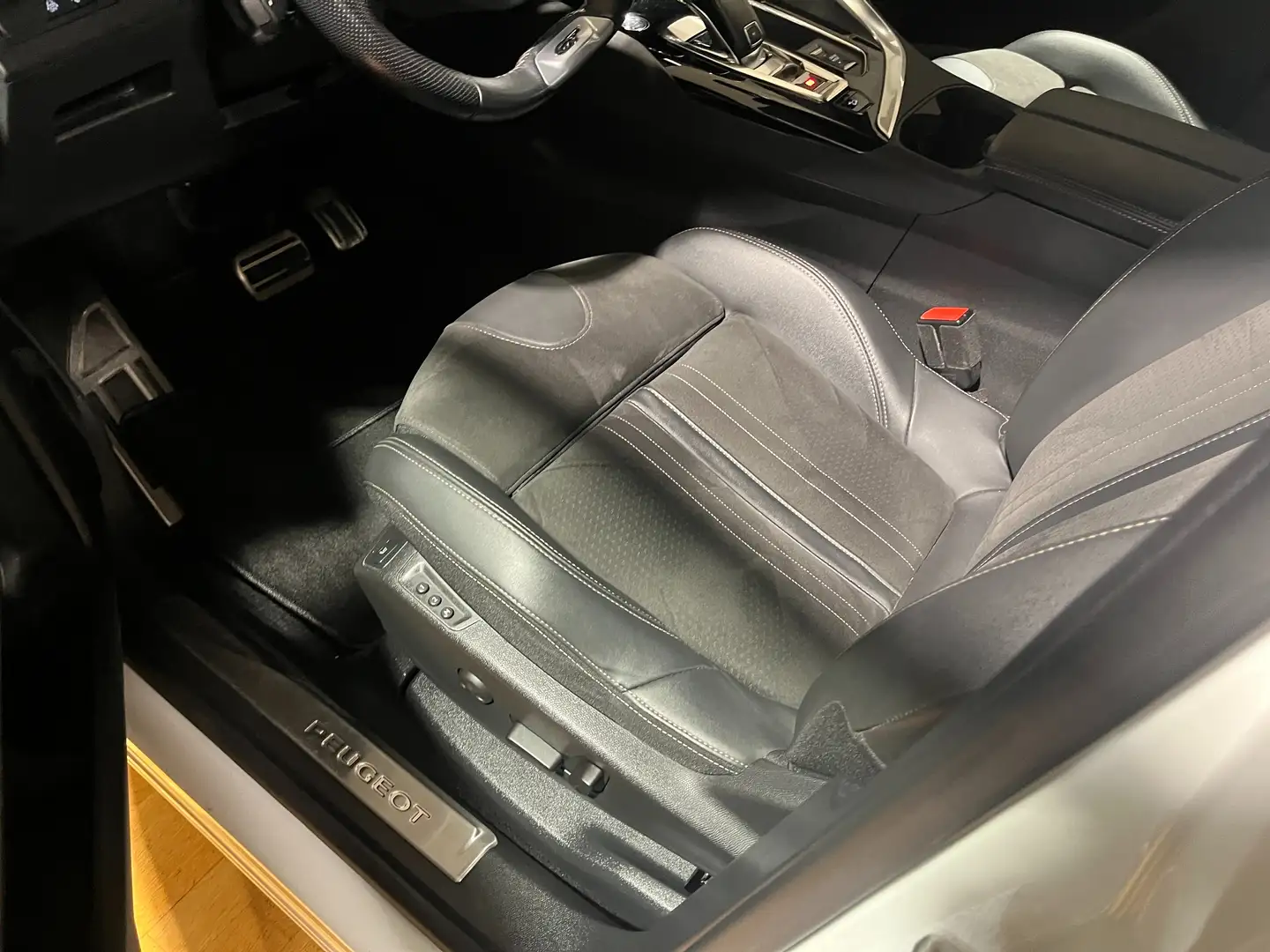 Peugeot 3008 3008 II 2021 1.5 bluehdi GT Pack Blanc - 2