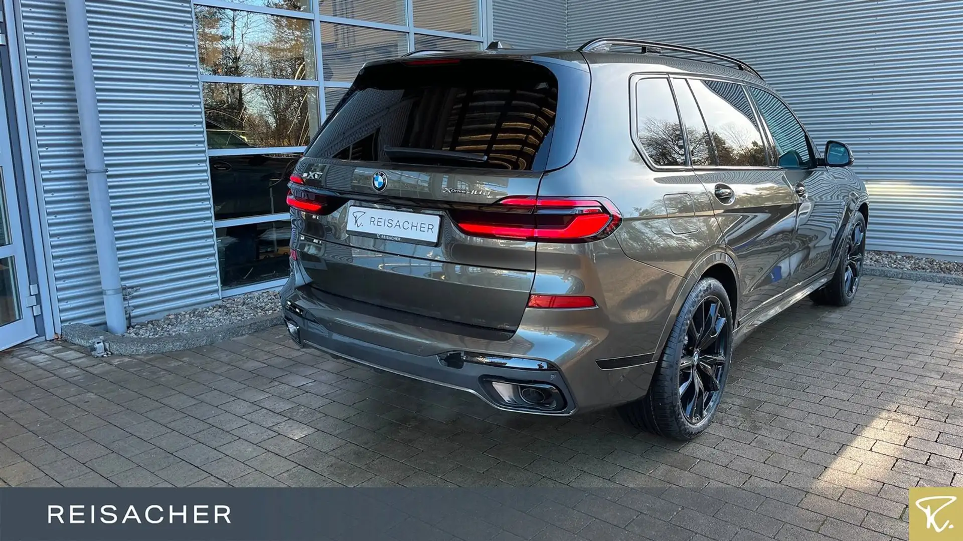 BMW X7 xDrive40d Sportpaket Autom. Parksystem DAB Barna - 2