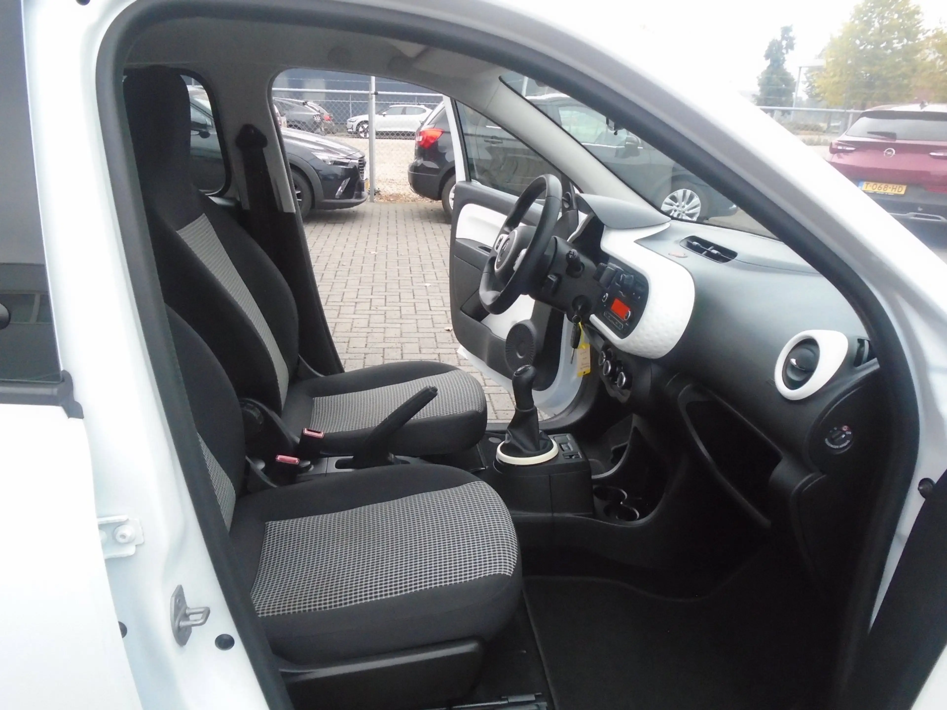 Renault Twingo 1.0 SCe Limited,Airco,LM-Velgen — photo 10