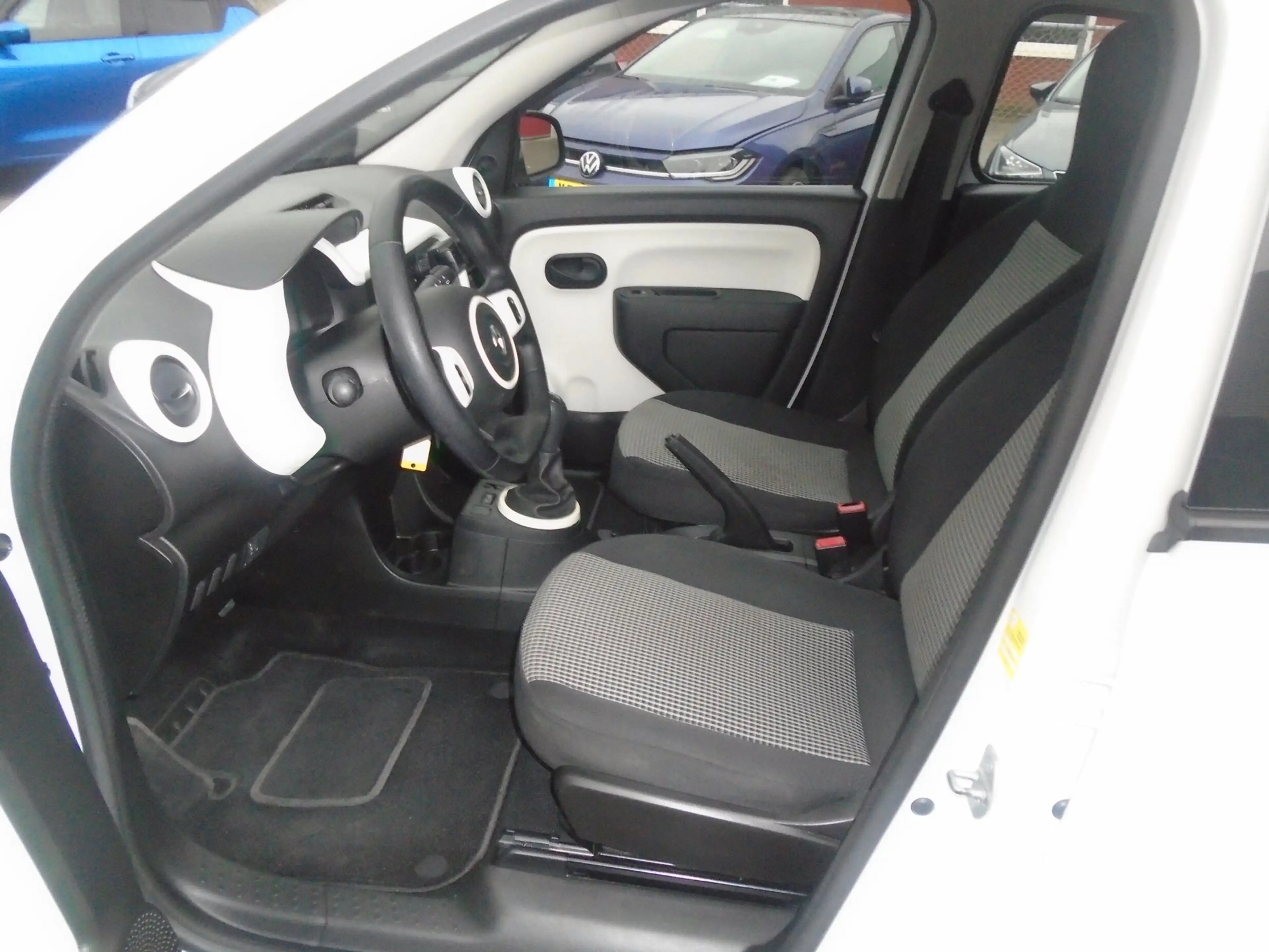 Renault Twingo 1.0 SCe Limited,Airco,LM-Velgen — photo 9