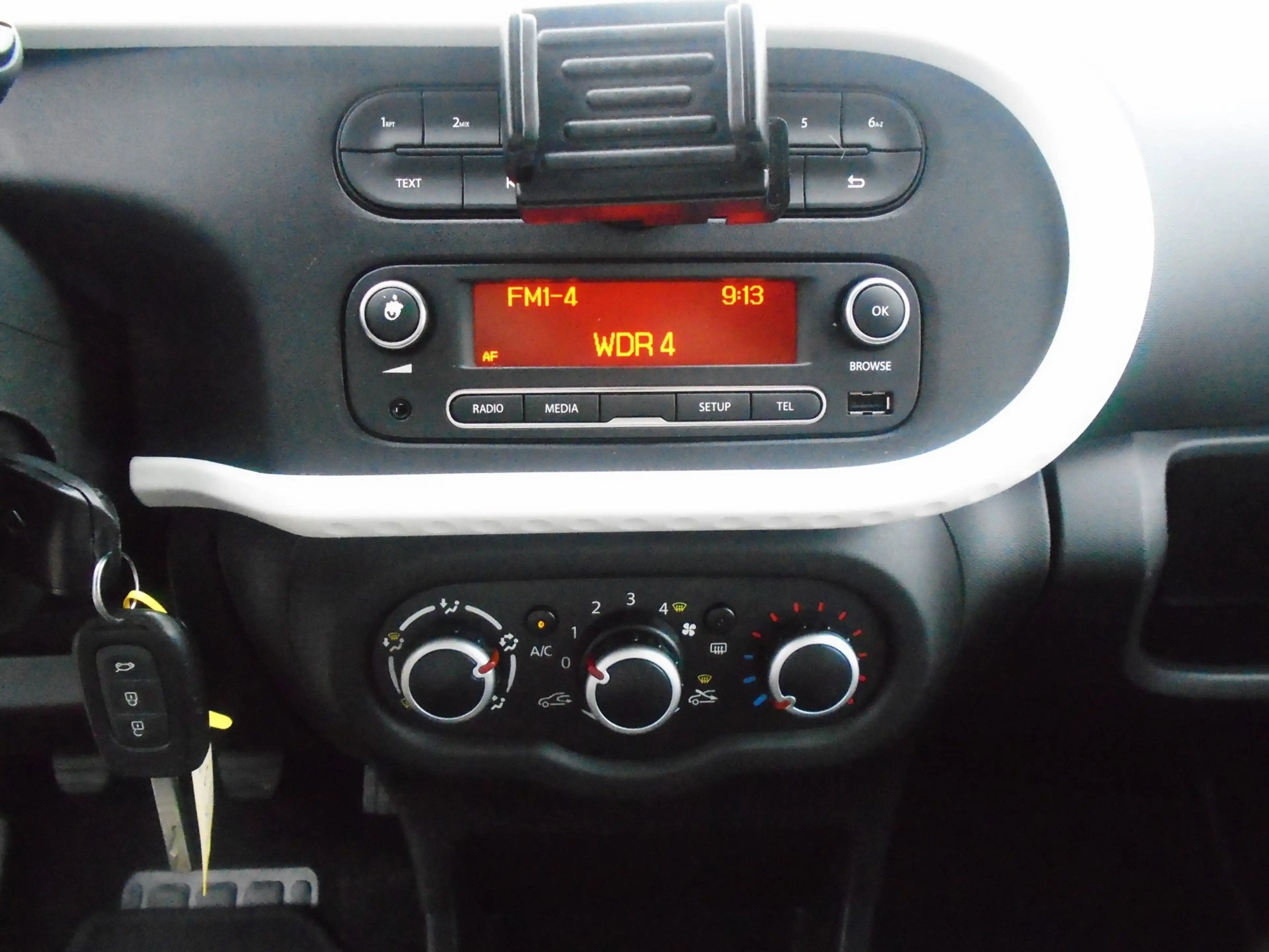 Renault Twingo 1.0 SCe Limited,Airco,LM-Velgen — photo 15