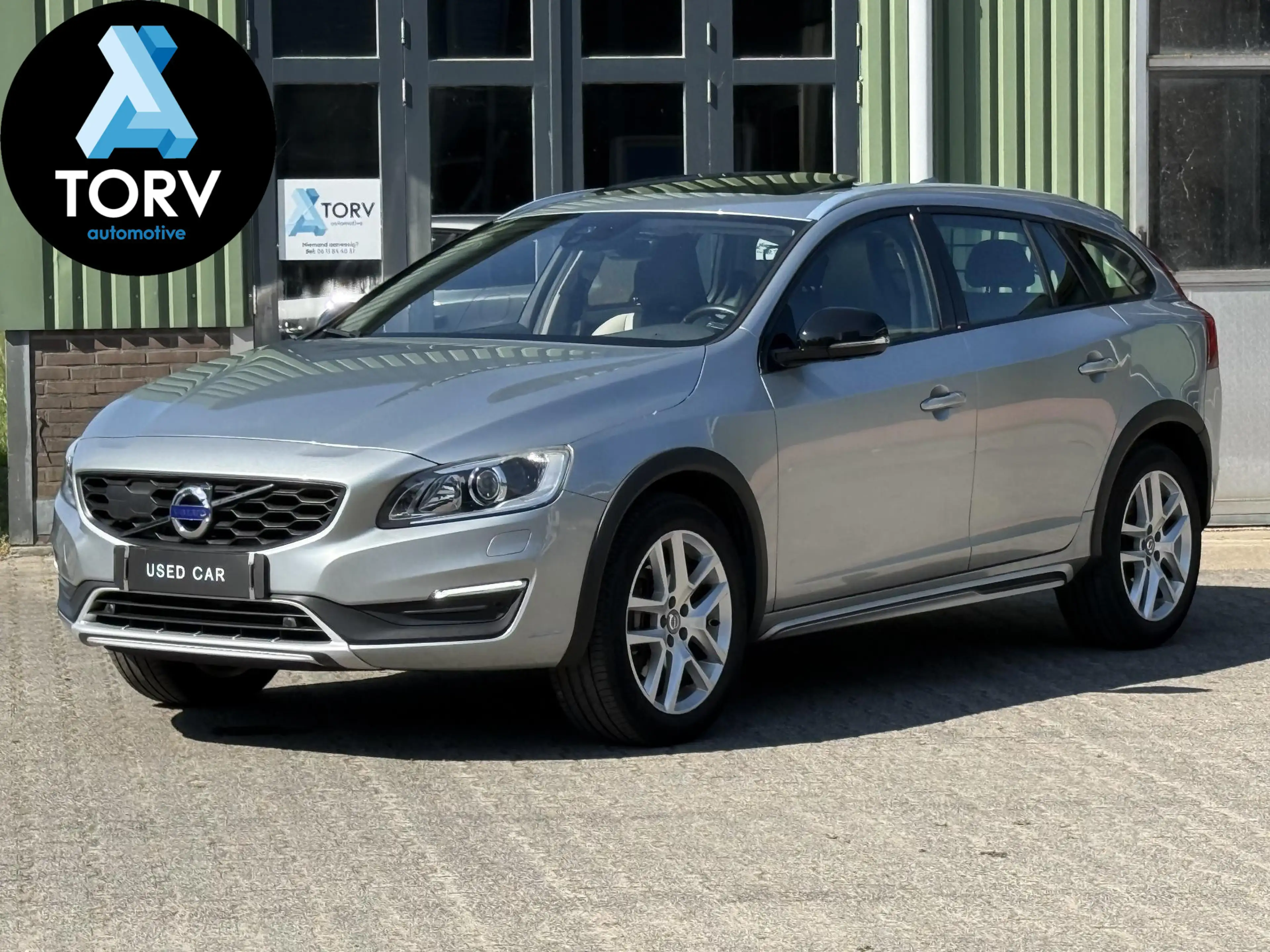 Volvo V60 Cross Country 2.0 T5 AWD Summum | Leder | Keyless | 1e Eigenaar