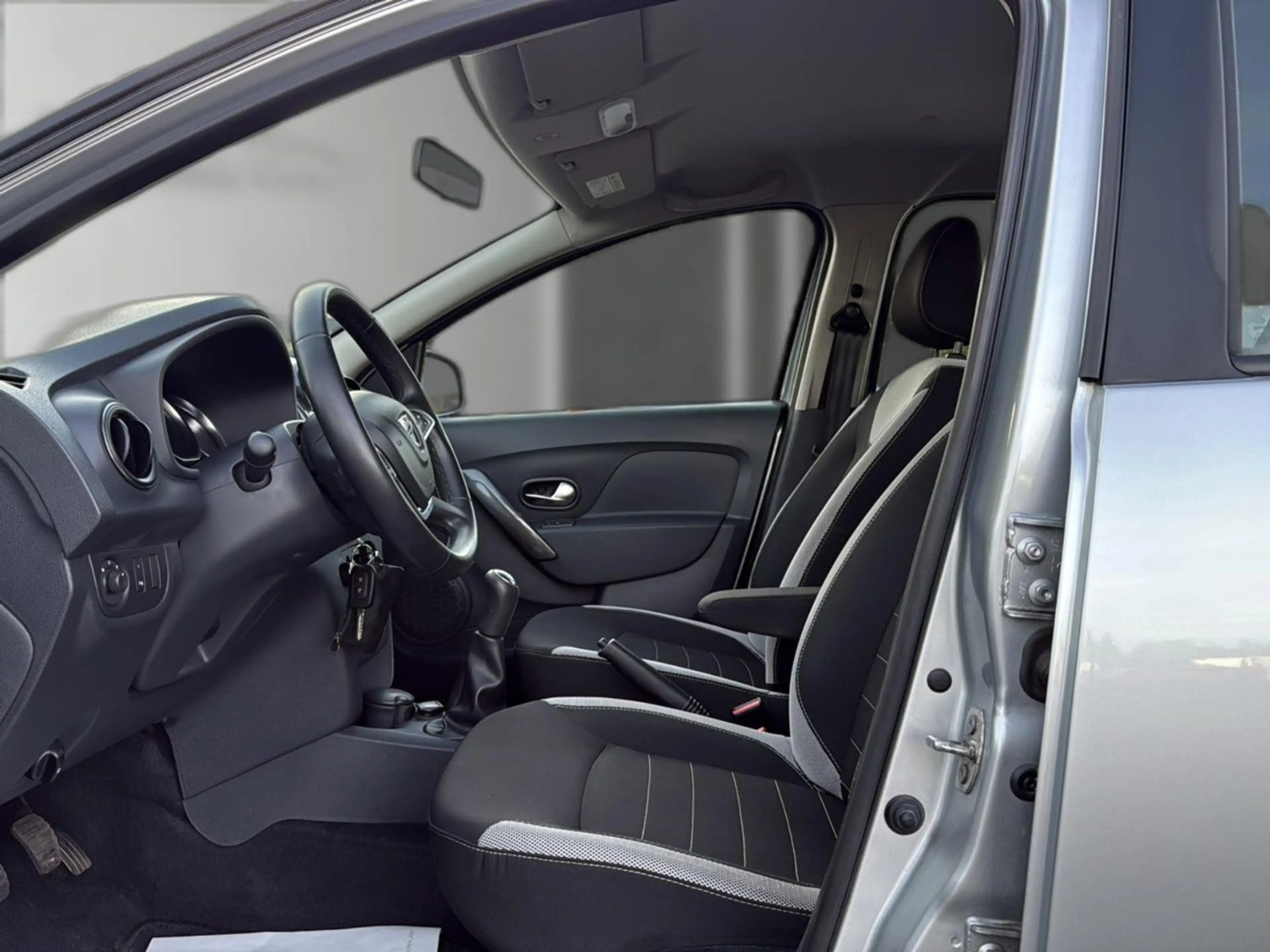 Dacia Logan MCV II Kombi Stepway NAVI+KLIMA+KAMERA+AHK — photo 10