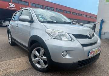 90 D-4D Lounge 2WD Boite rapport 6
