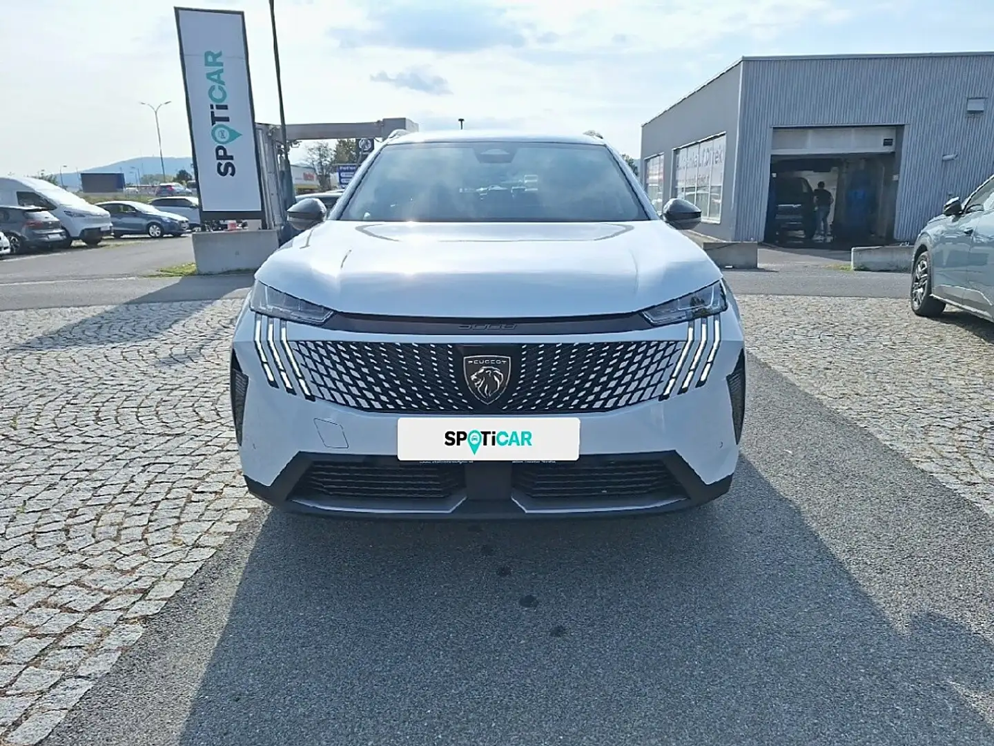 Peugeot 5008 mHEV 145 e-DCS6 Aut. Weiß - 2
