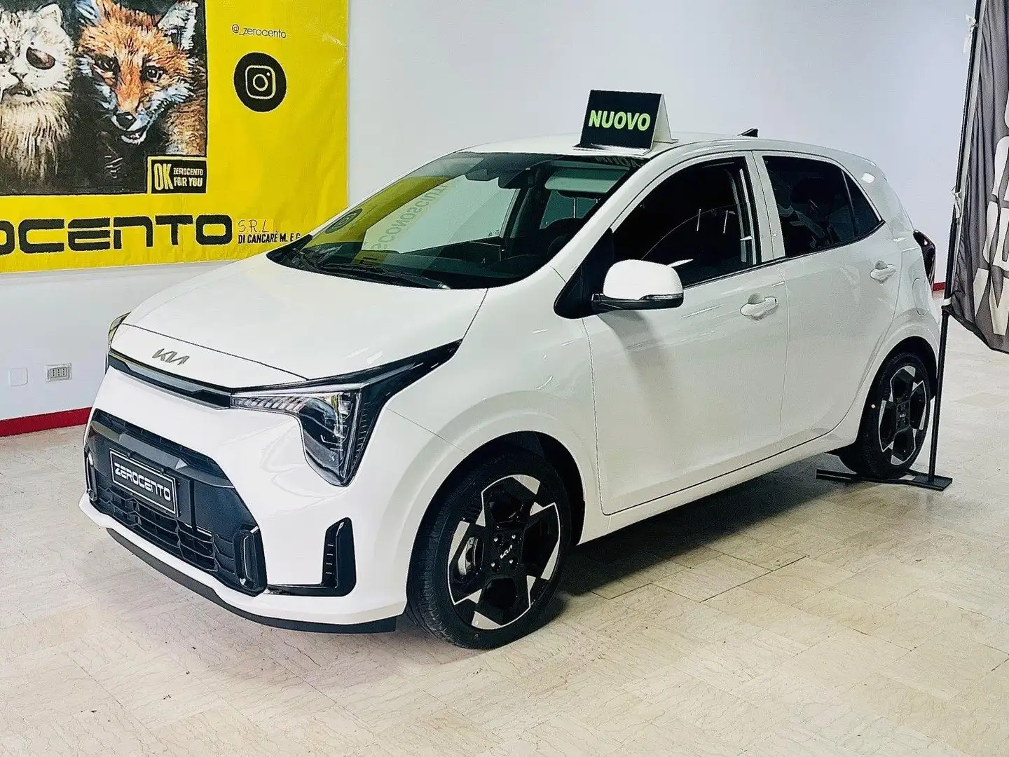 Kia Picanto 1.0 68cv URBAN PACK my25 Blanc - 1
