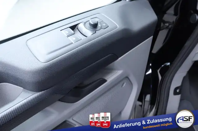 Ford Tourneo Custom view 16