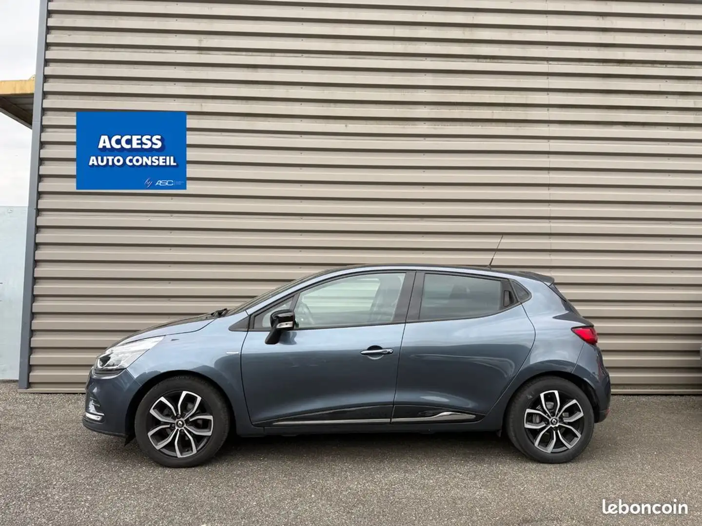 Renault Clio 4 IV 90 chevaux LIMITED, Entretien Renault, CT, GARANTIE Gris - 2