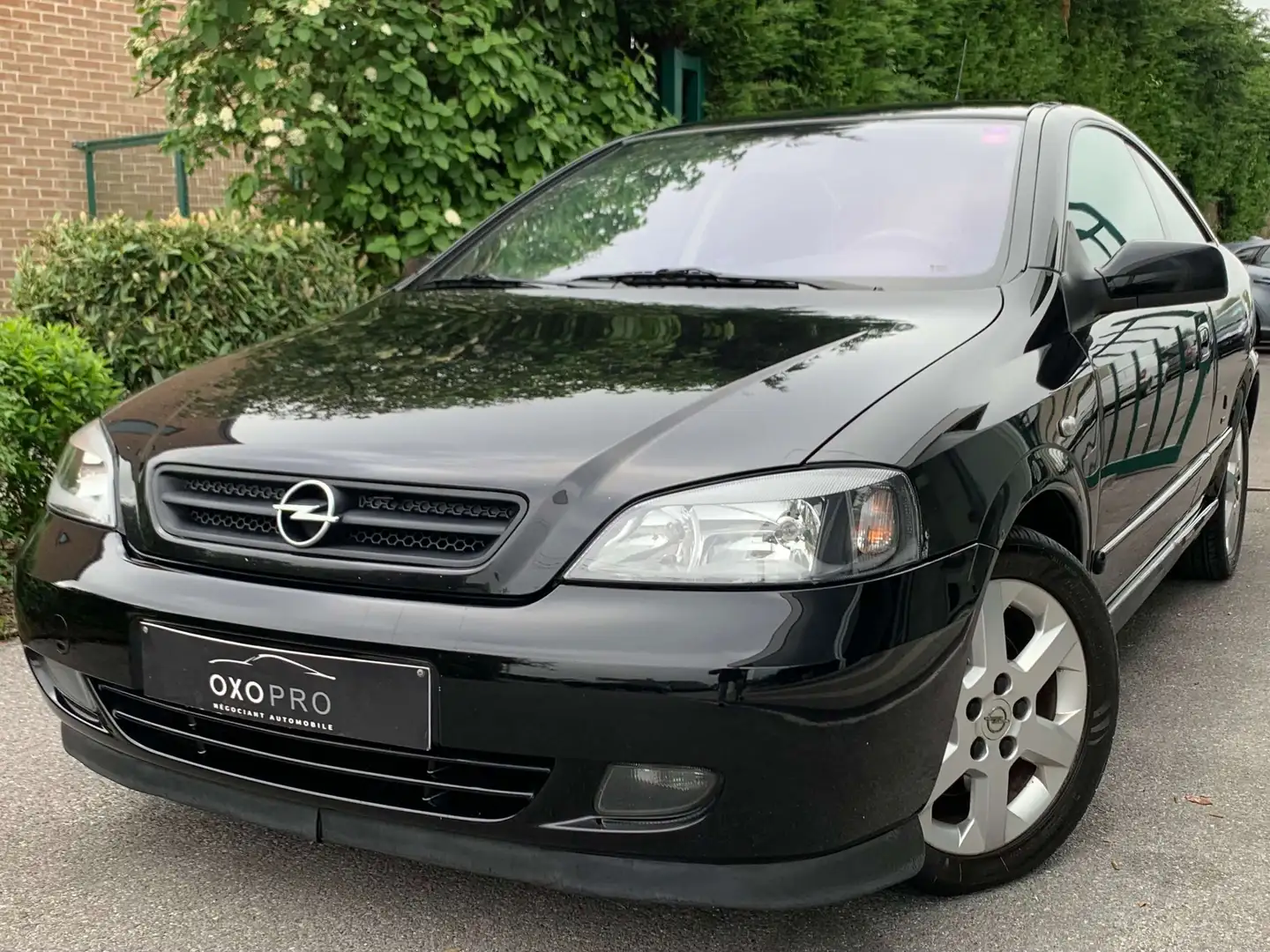 Opel Astra 1.6i Coupe Bertone / Airco / USB / PRIX EMPORTER / Noir - 1