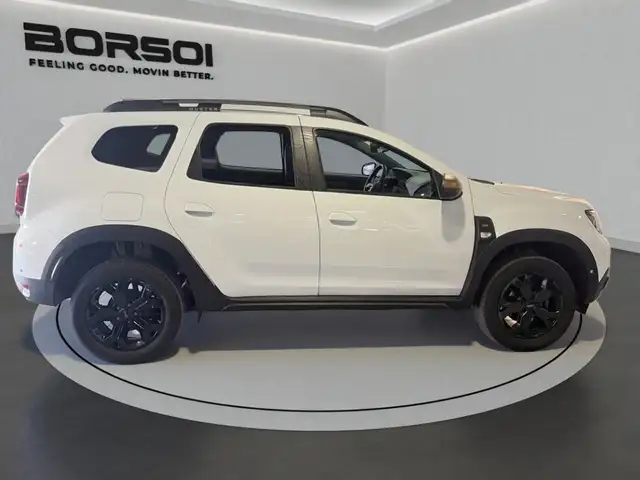 Dacia Duster view 6