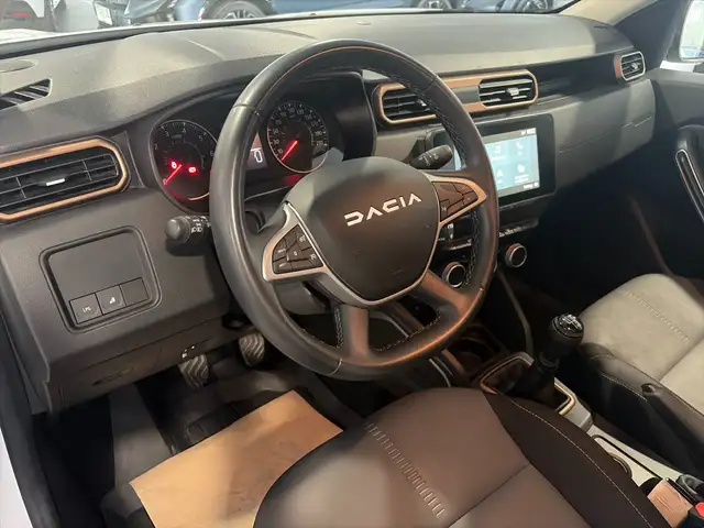 Dacia Duster view 17