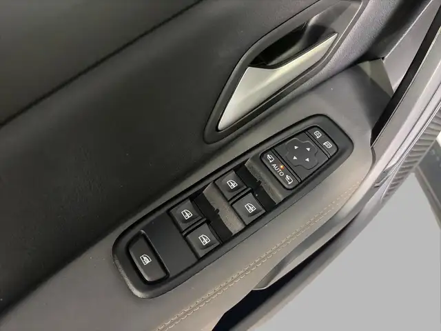 Dacia Duster view 13