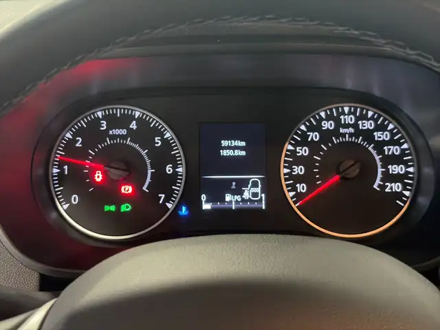 Dacia Duster view 11