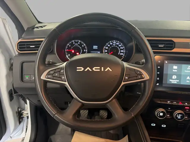 Dacia Duster view 10