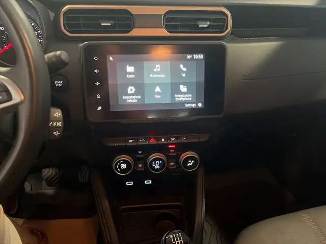 Dacia Duster view 12