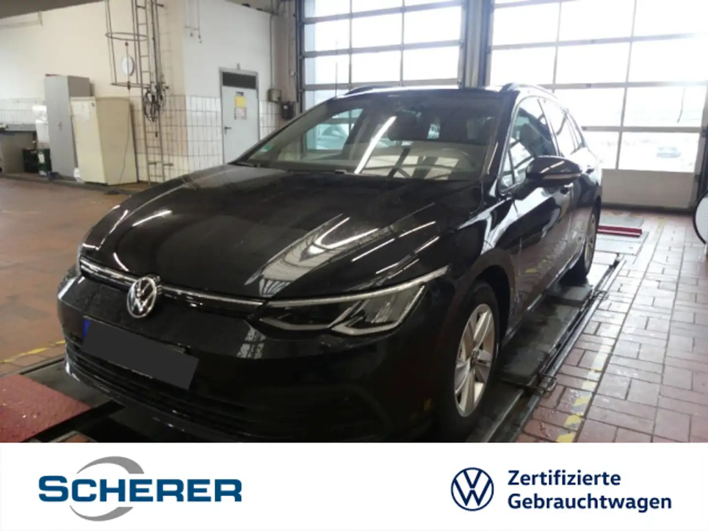 Volkswagen Golf VIII Variant Life 1.5 TSI BUSINESS PREMIUM Schwarz - 1