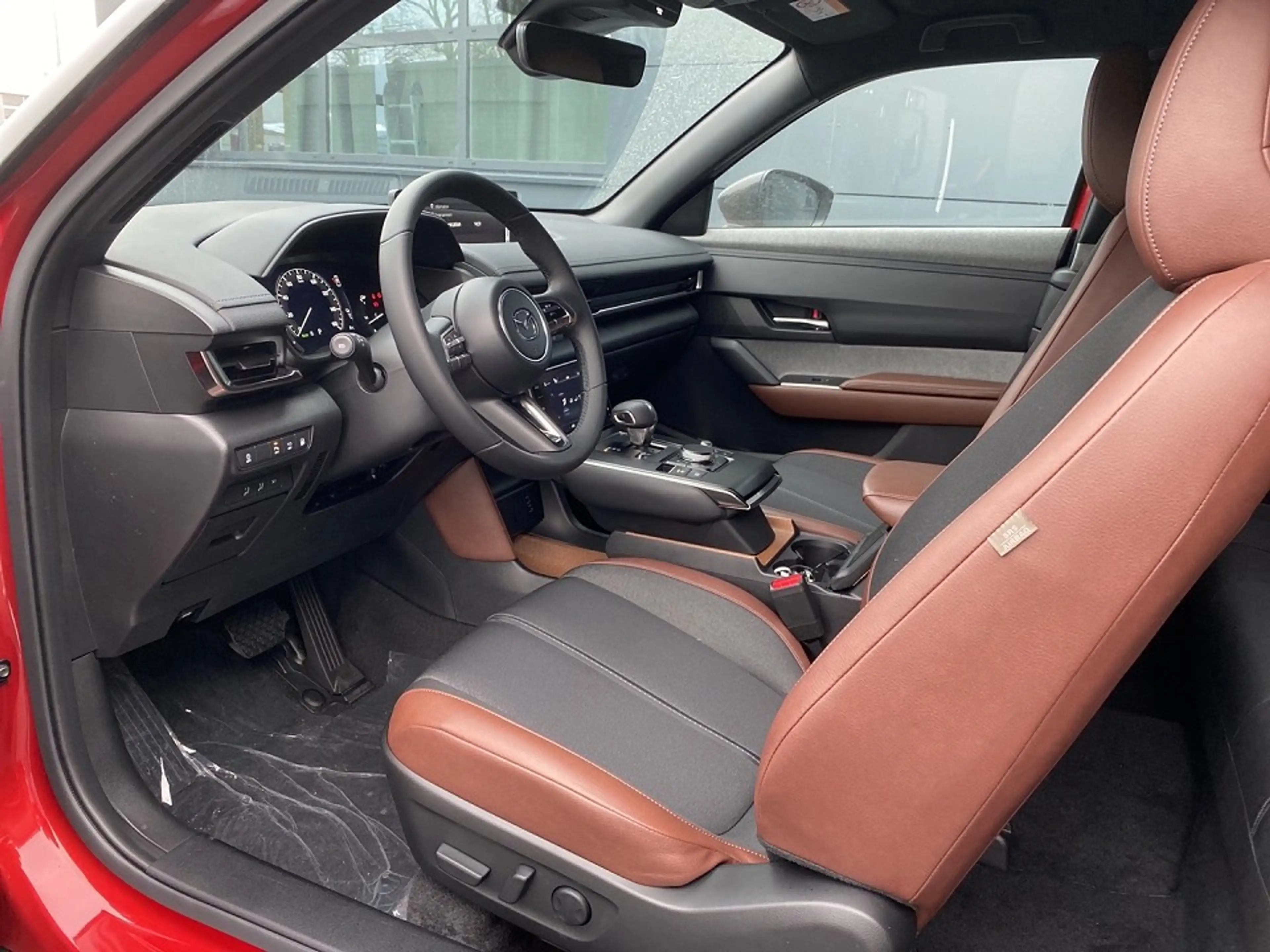 Mazda MX-30 R-EV Advantage IV Multi-Tone Metallic — photo 12