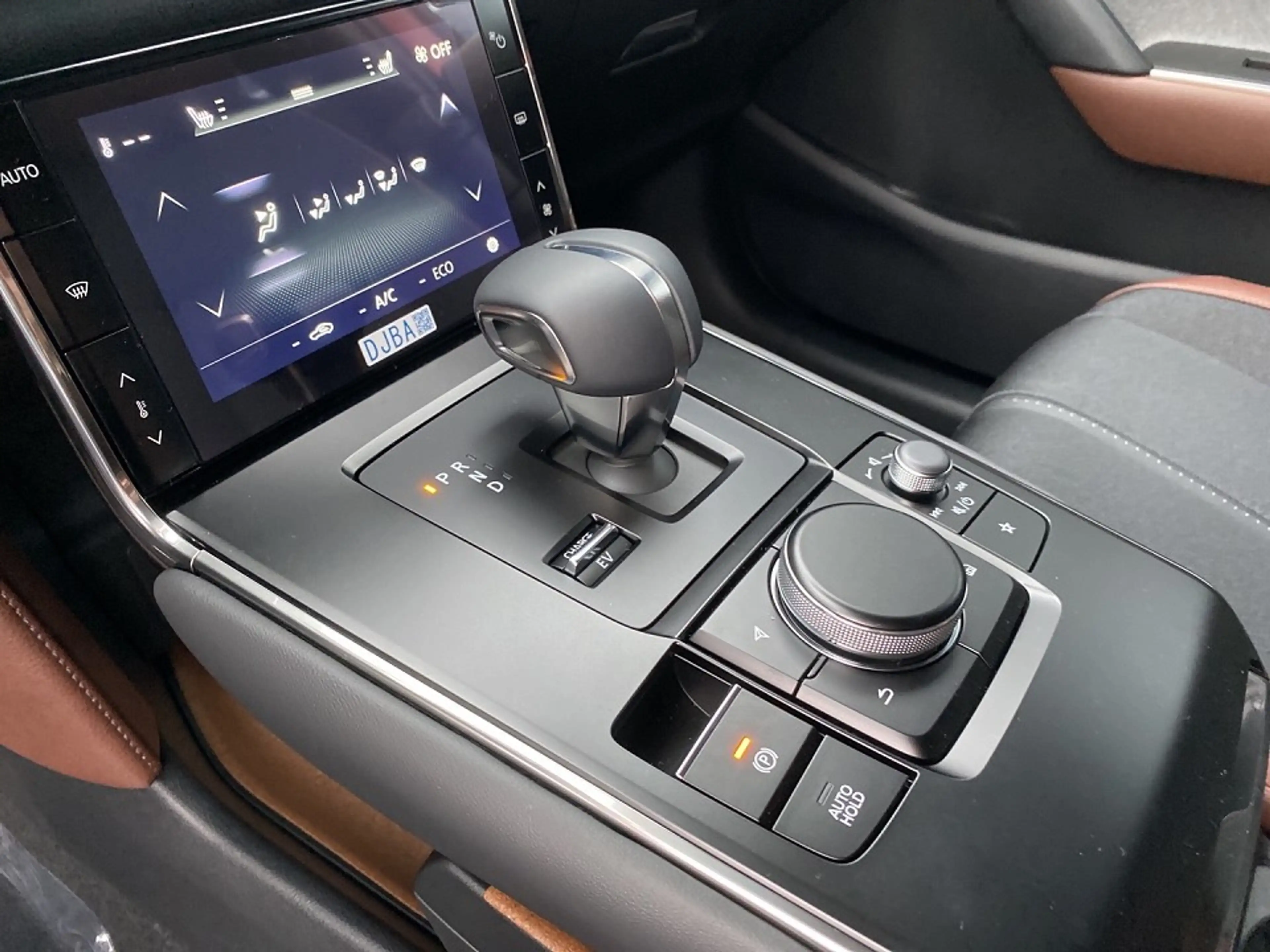 Mazda MX-30 R-EV Advantage IV Multi-Tone Metallic — photo 13