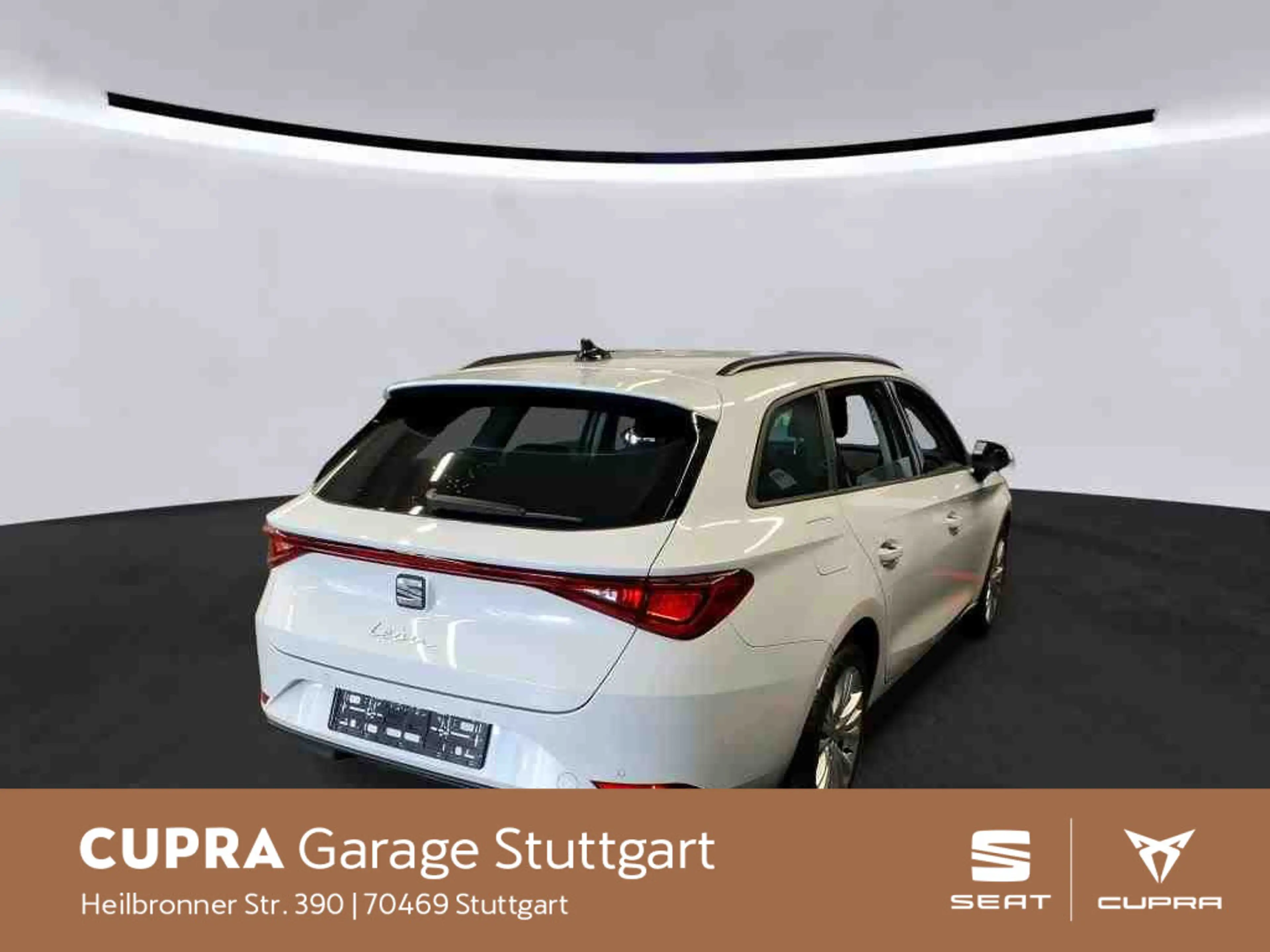 SEAT Leon Sportstourer 1.0 eTSI Style DSG 81 kW — photo 4