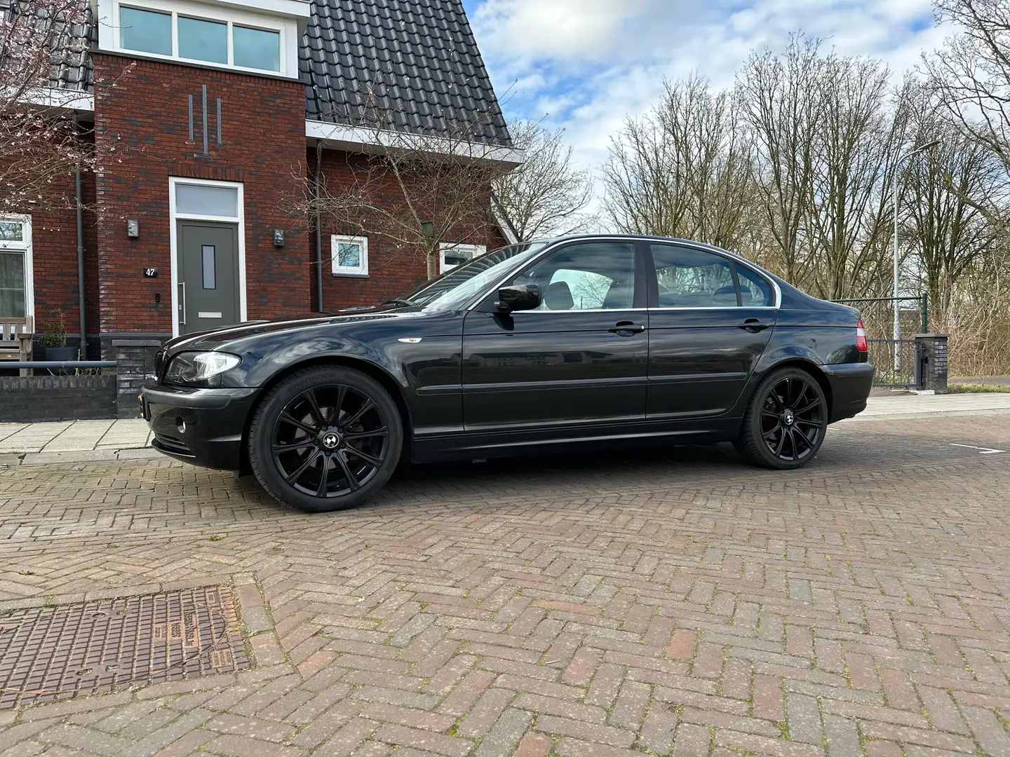 BMW 330 316i Special Exec. Negru - 1