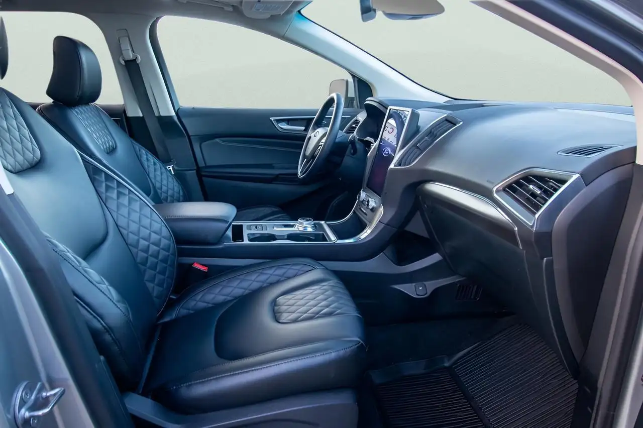 Ford Edge photo Ford Edge