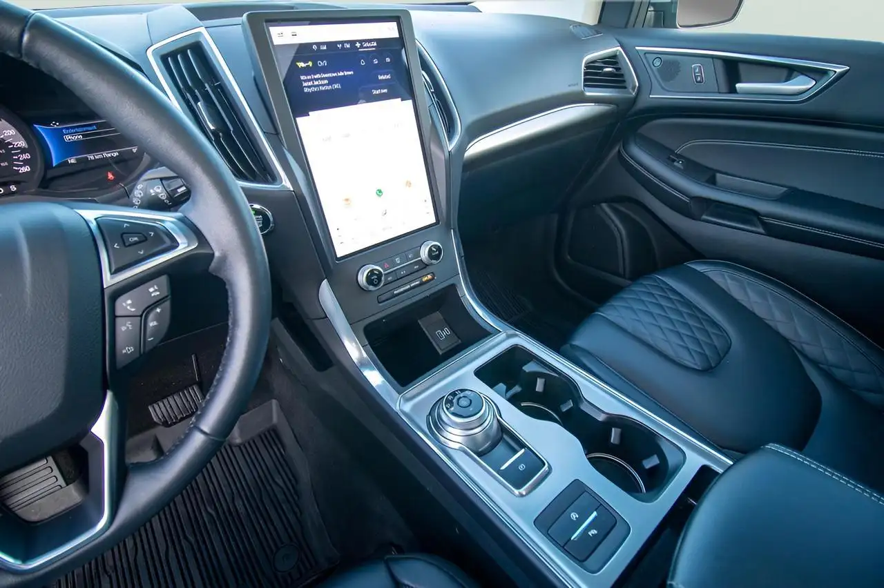 Ford Edge photo Ford Edge