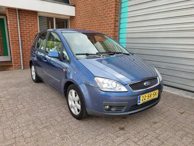 Ford Focus C-Max view 2