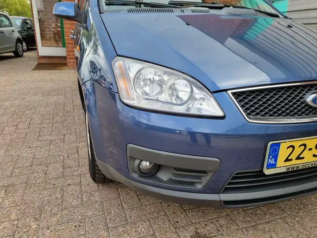 Ford Focus C-Max view 15