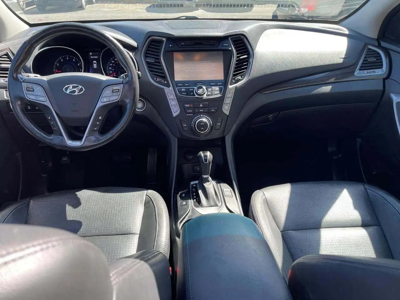 Hyundai SANTA FE снимка Hyundai SANTA FE