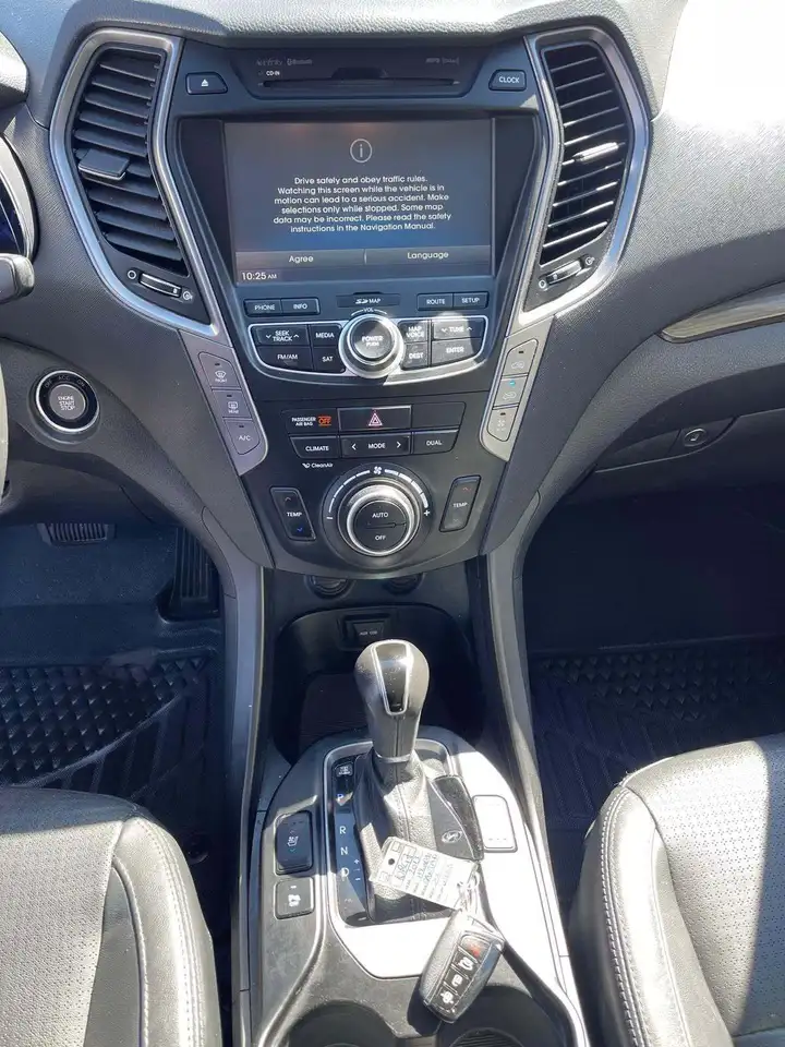 Hyundai SANTA FE снимка Hyundai SANTA FE