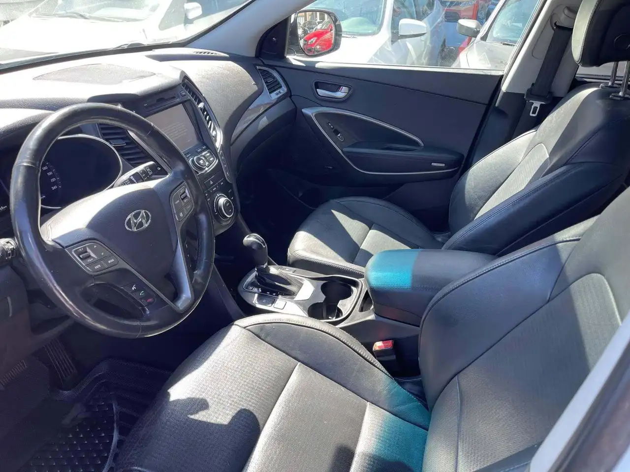 Hyundai SANTA FE снимка Hyundai SANTA FE